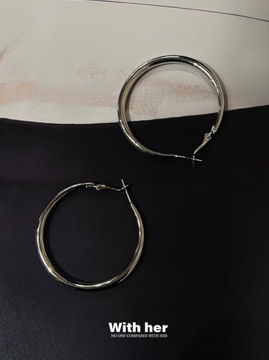 Minimal Luxe Hoops Earrings