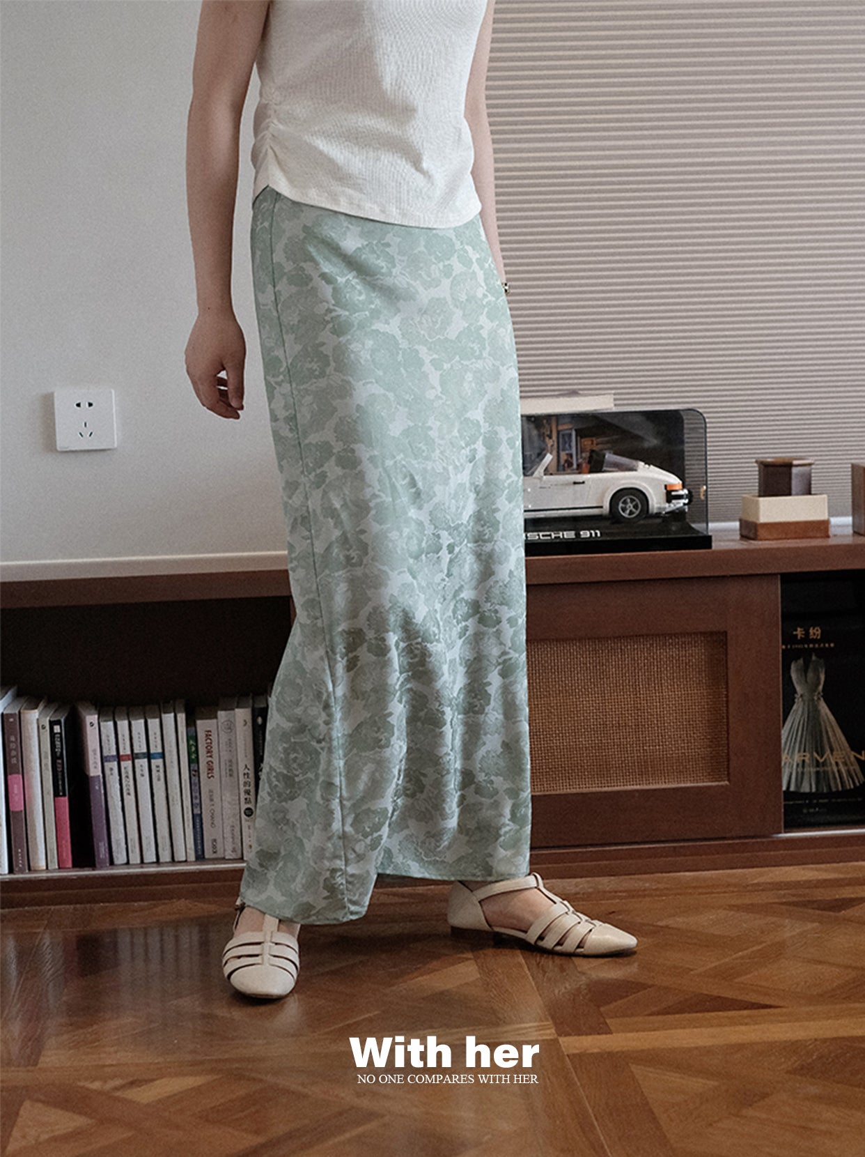 Original Jacquard Sheath Skirt