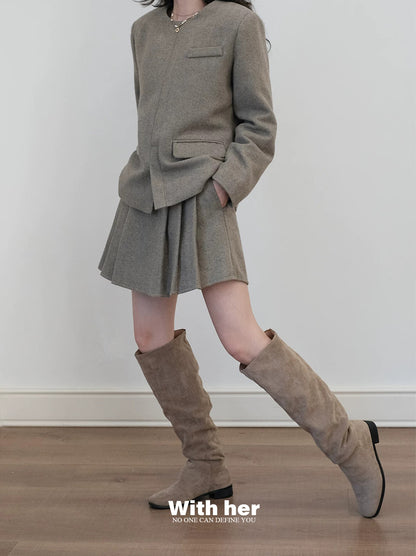 Pleated Woolen Skirt