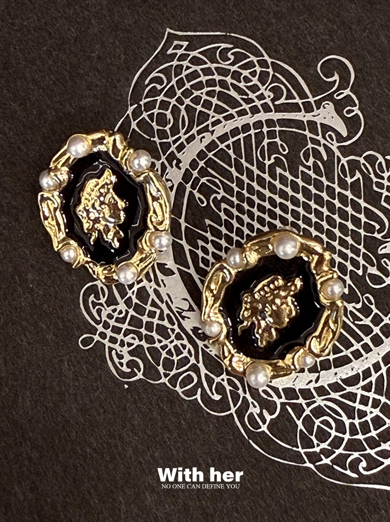 Noir Luxe Oval Earrings