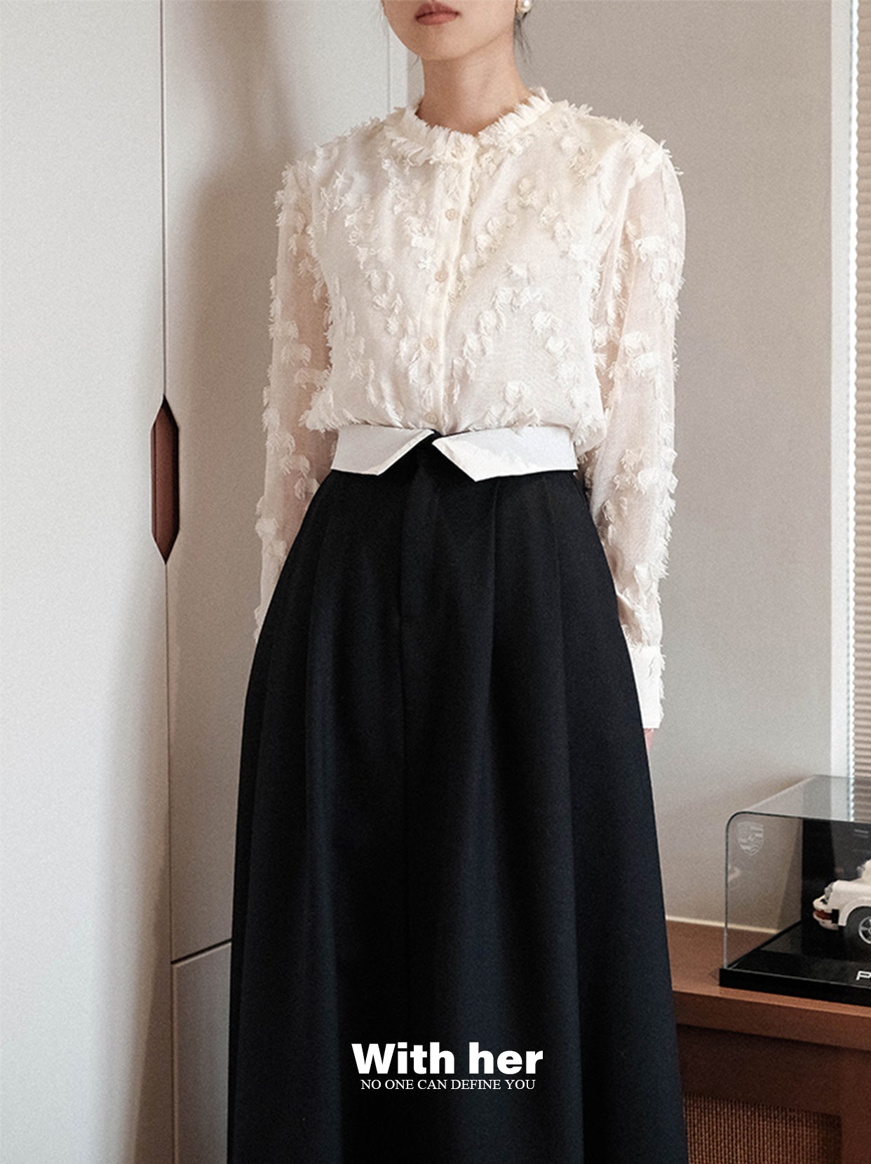 Tassel Collar Sleeve Shirt
