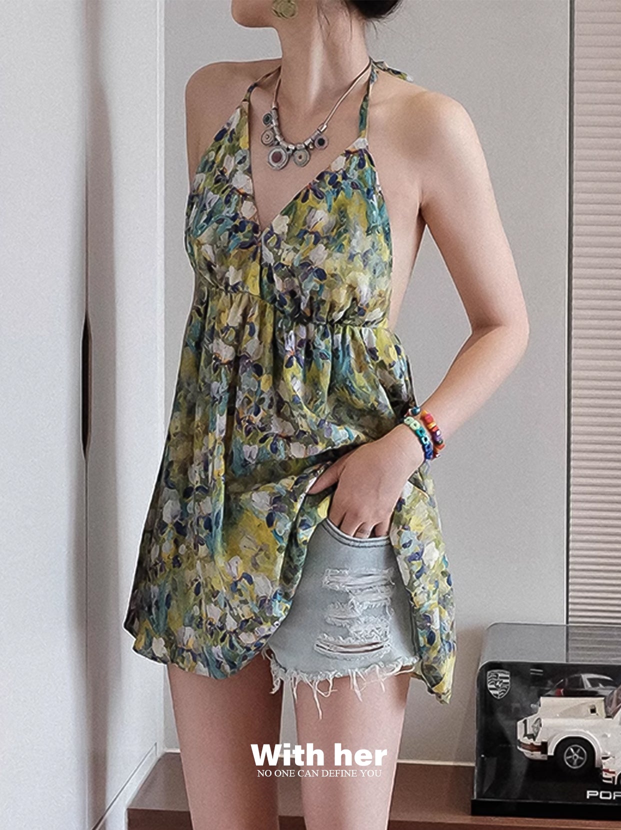 Original Halter Neck Backless Floral Top