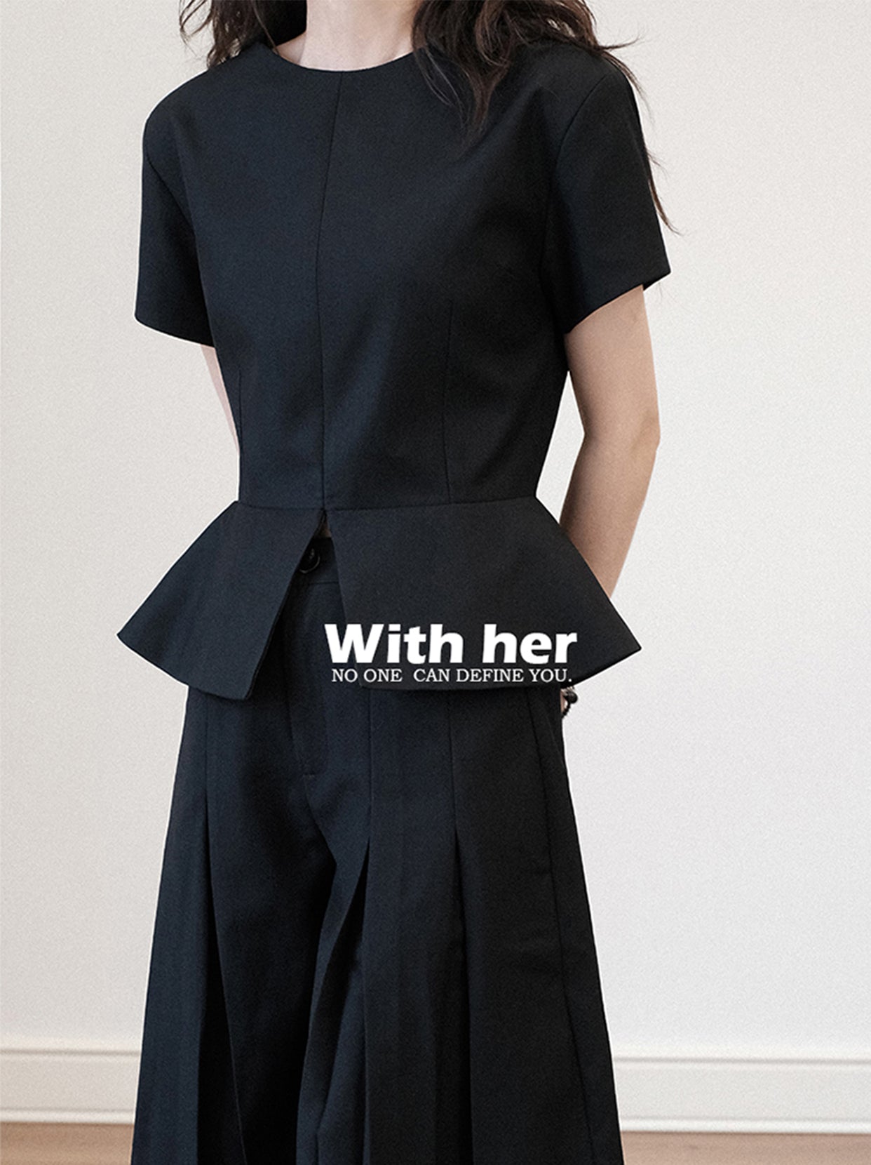 Mono Structured Top