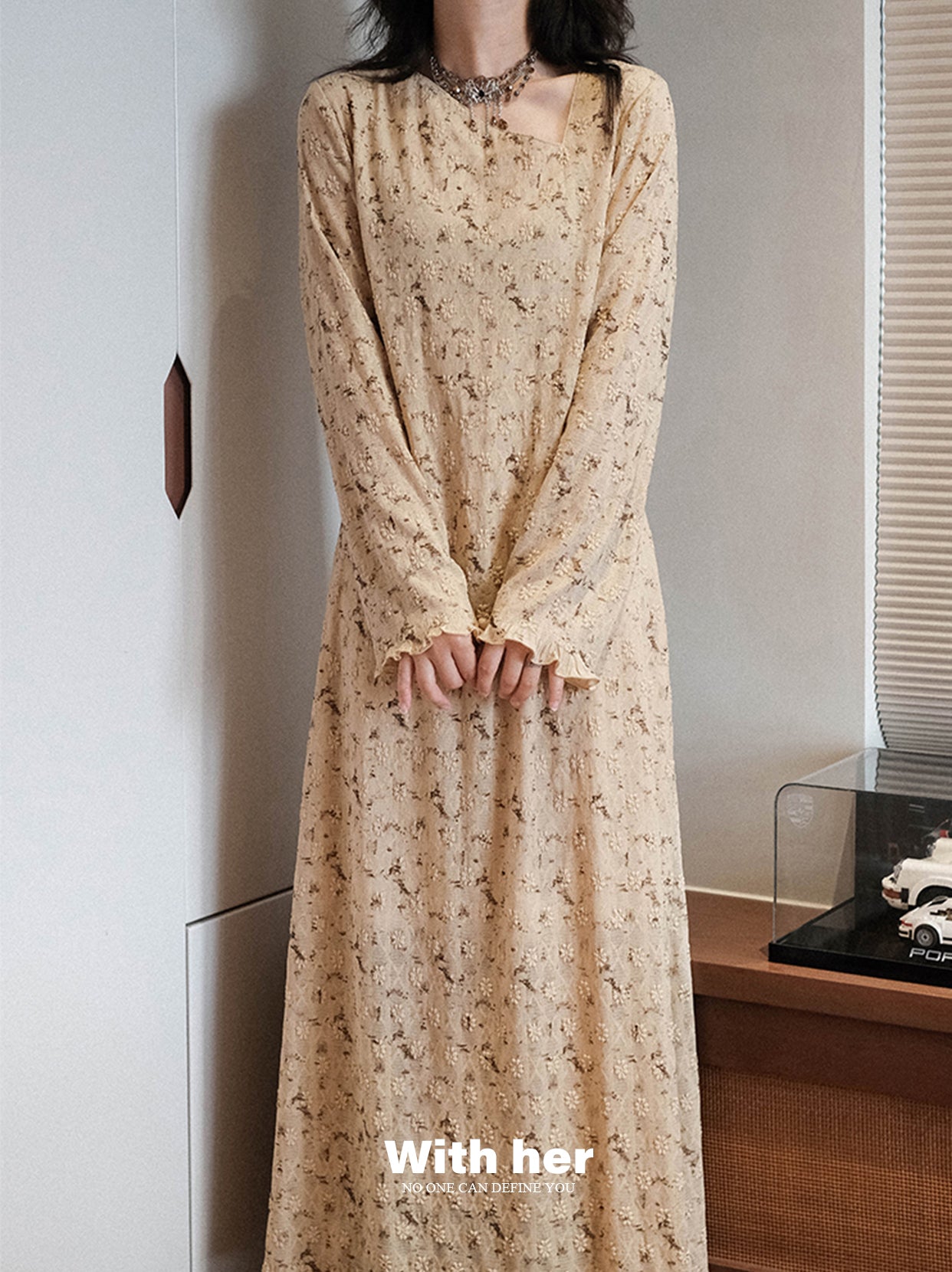 Original Yadan-Style Velvet Lace Dress