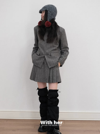Pleated Woolen Skirt