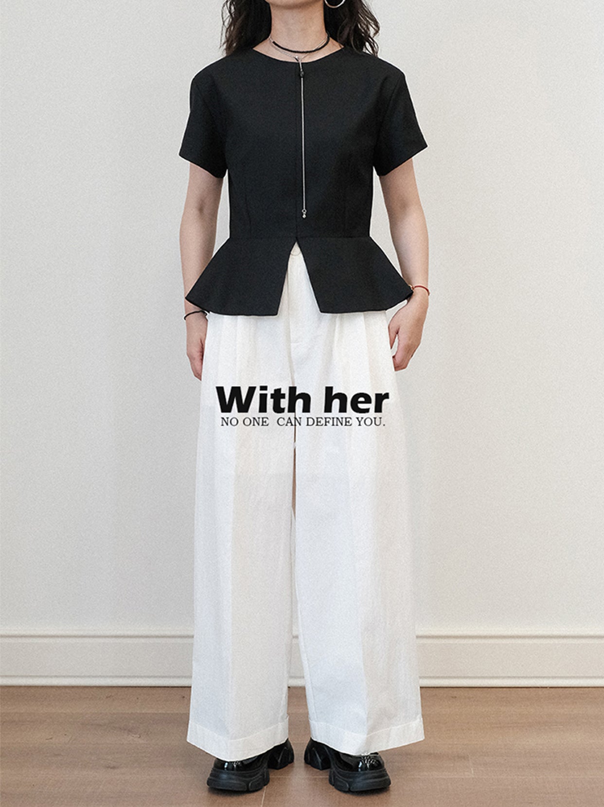 Mono Structured Top