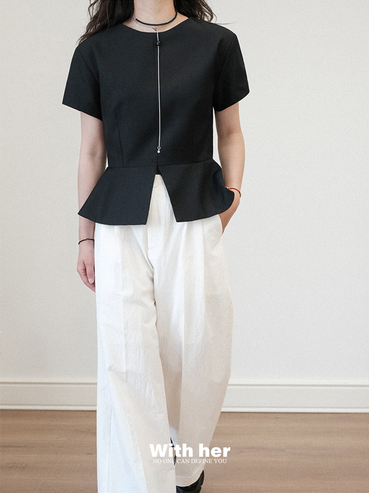 Mono Structured Top