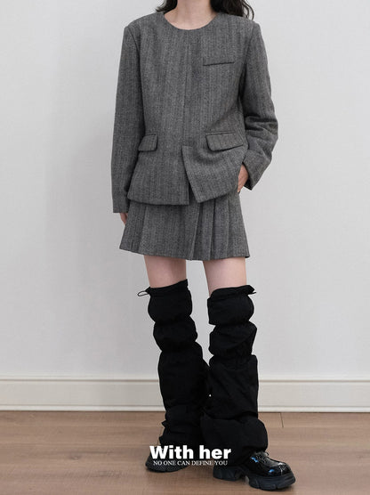 Pleated Woolen Skirt