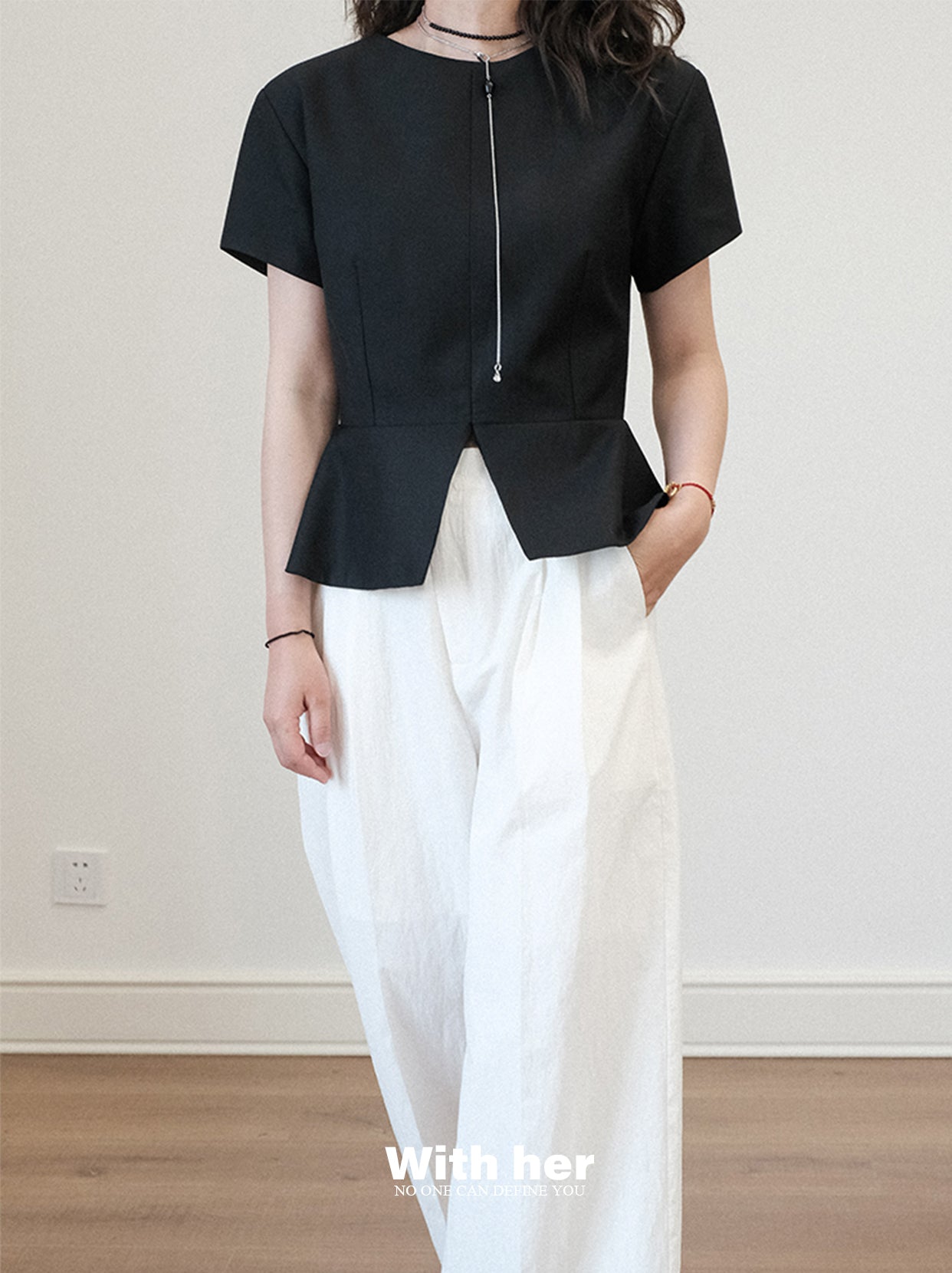 Mono Structured Top