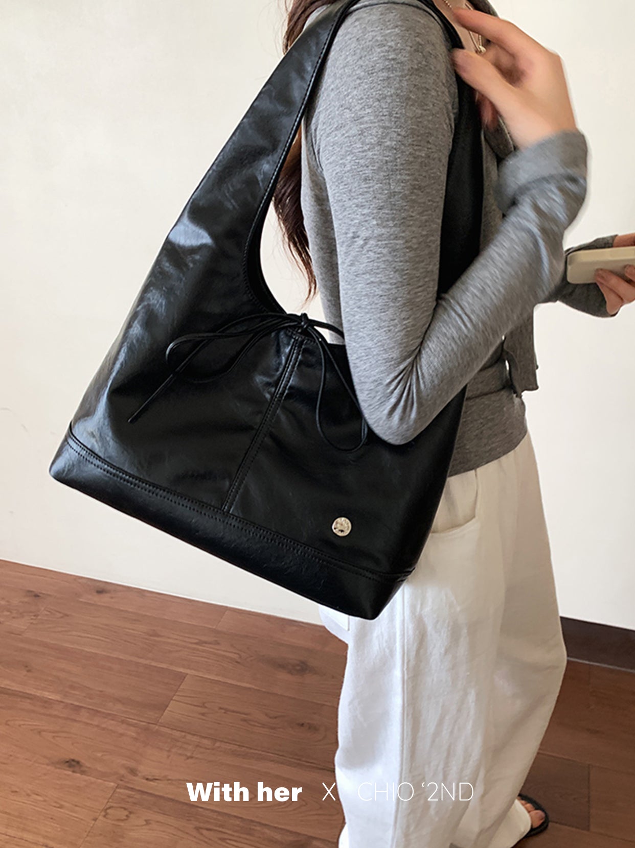 Mono Bow Tote