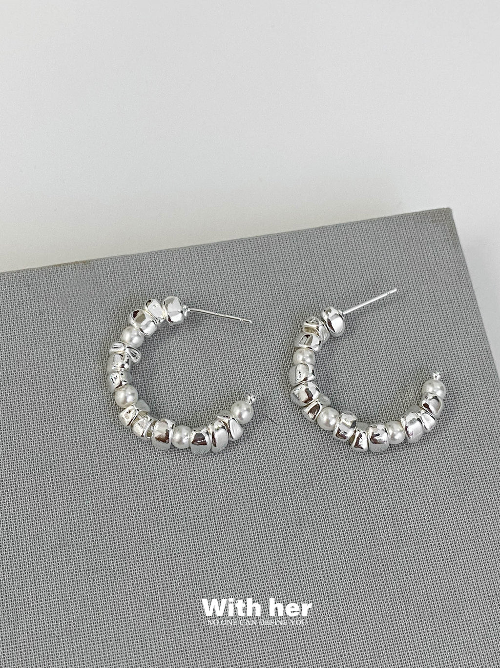 Minimal Silver Beads Earrings