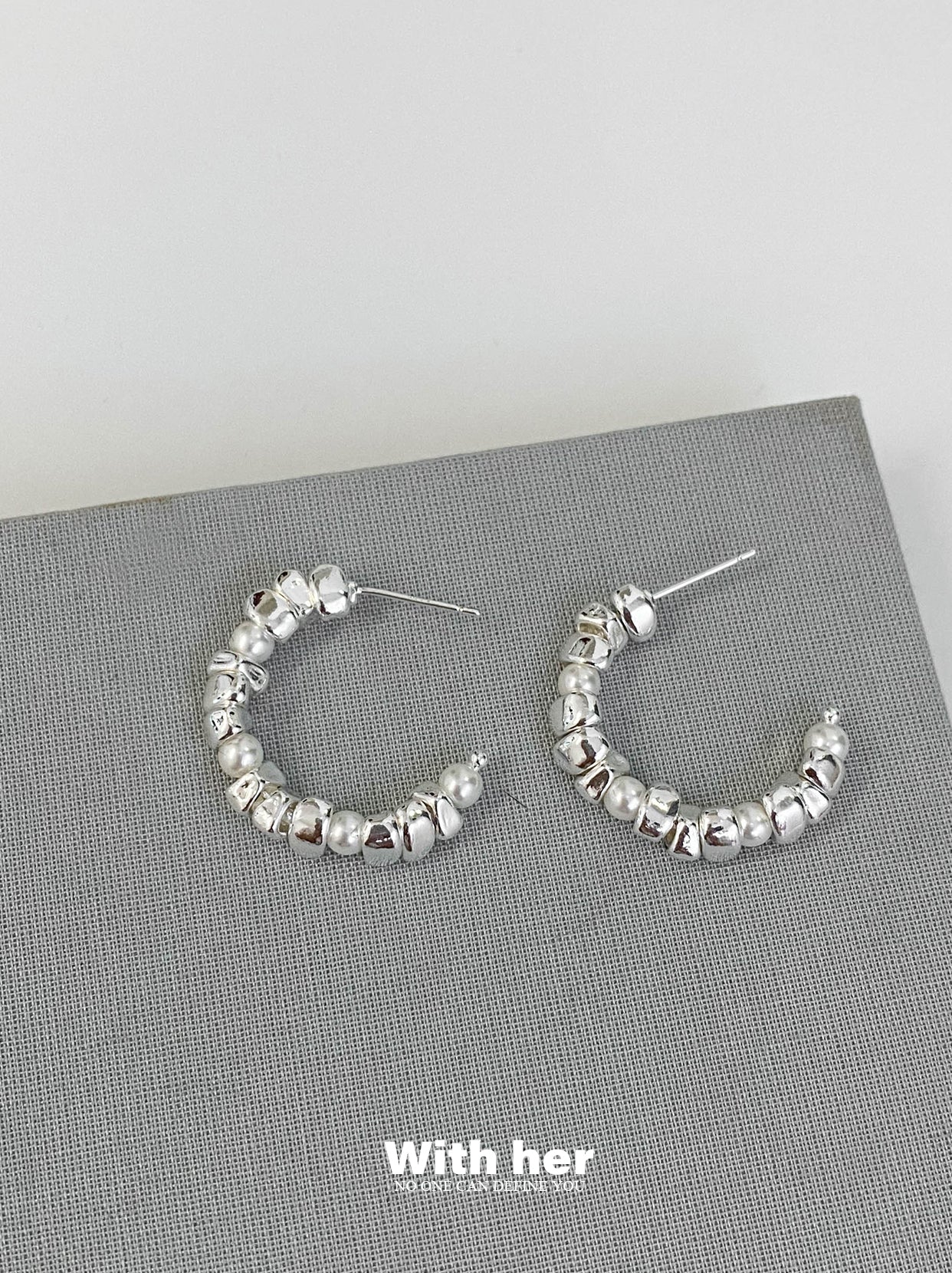Minimal Silver Beads Earrings
