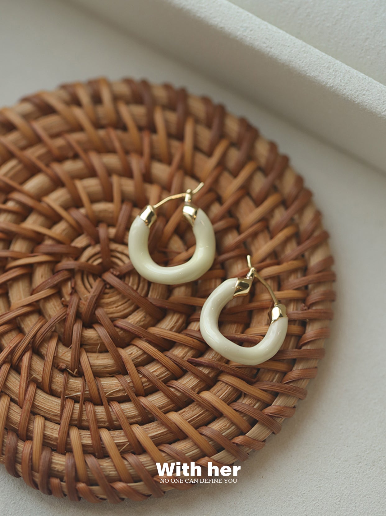Twisted Elegance Hoop Earrings