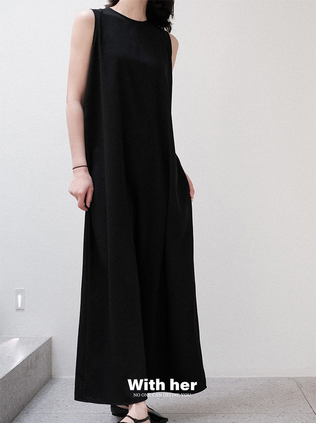 Original Sleeveless Draped Dress