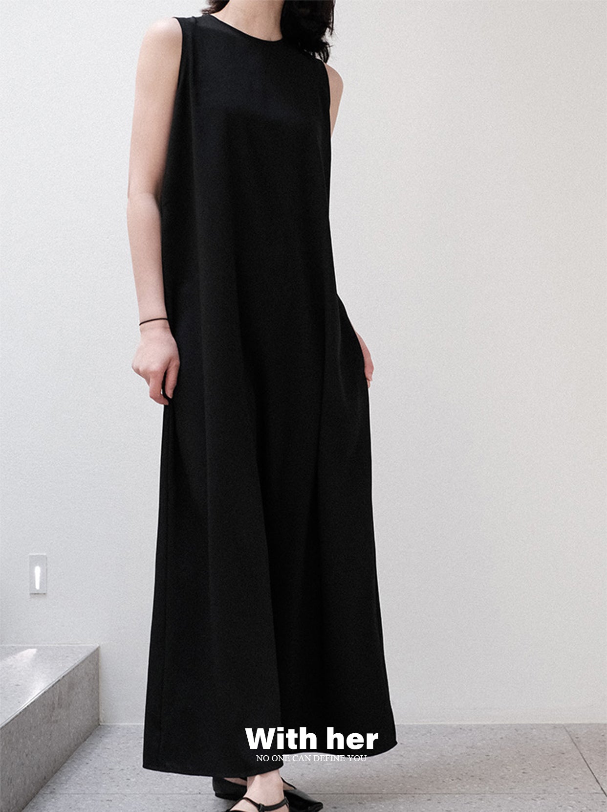 Original Sleeveless Draped Dress