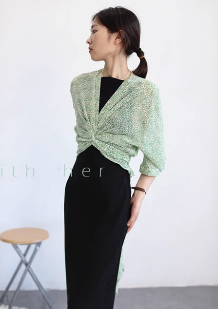 Original Floral V-Neck Blouse